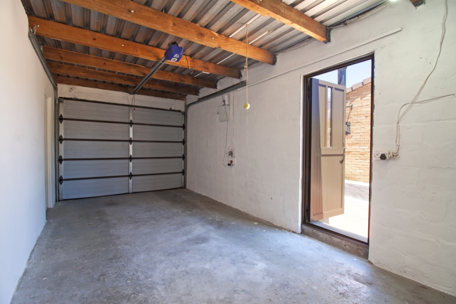 2 Bedroom Property for Sale in Faerie Knowe Western Cape